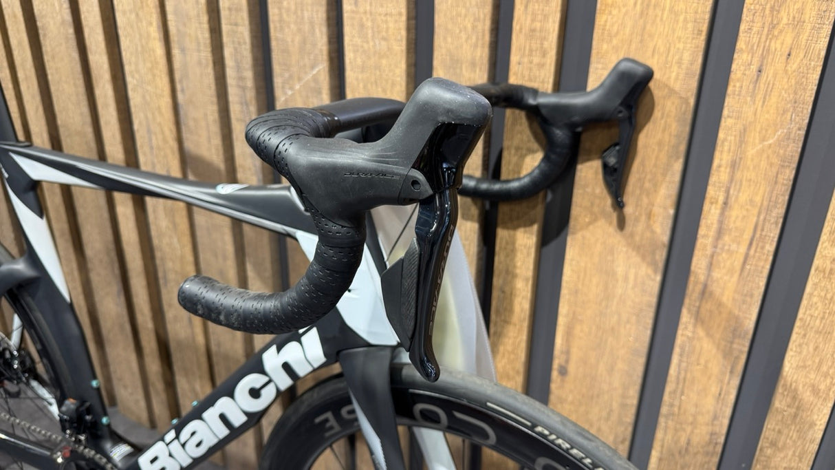 Bianchi OLTRE Pro - Dura Ace 12-fach Gr.59 - Vorführmodell