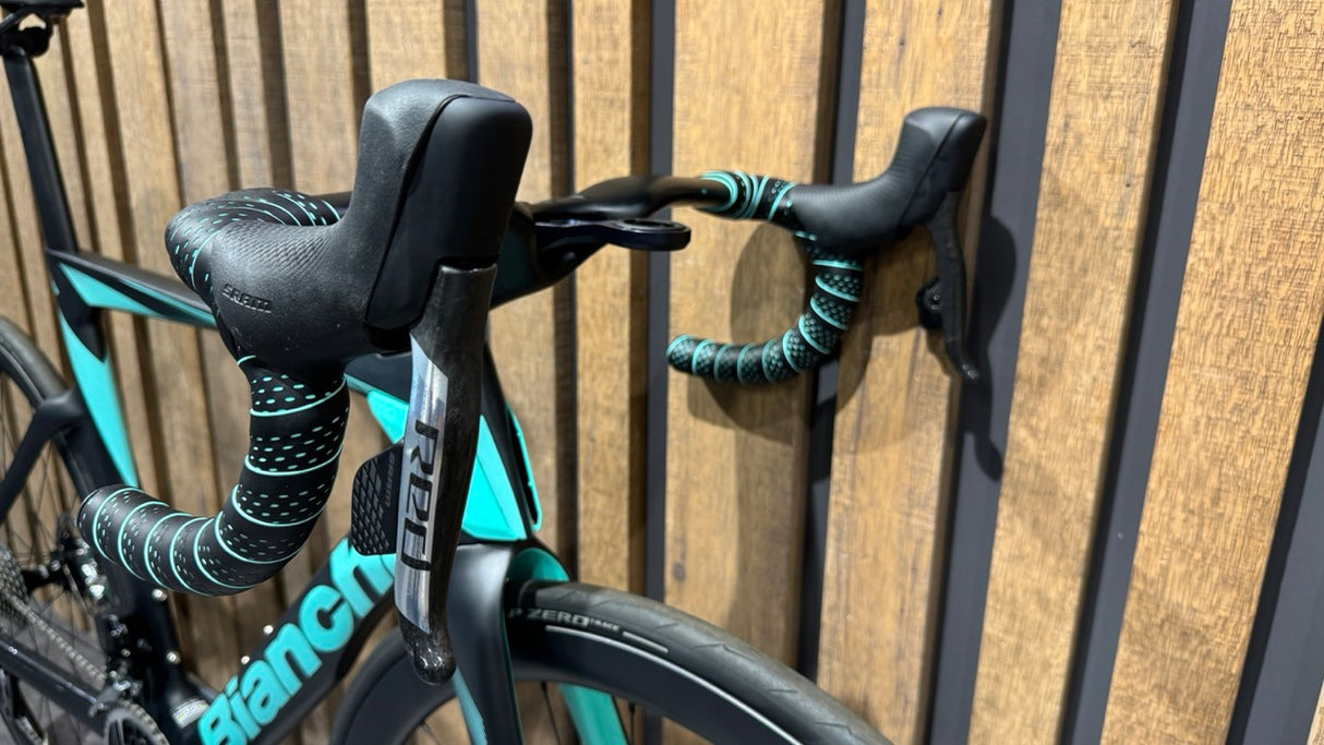 Bianchi OLTRE PRO Sram Red AXS Gr. 55 - Usato