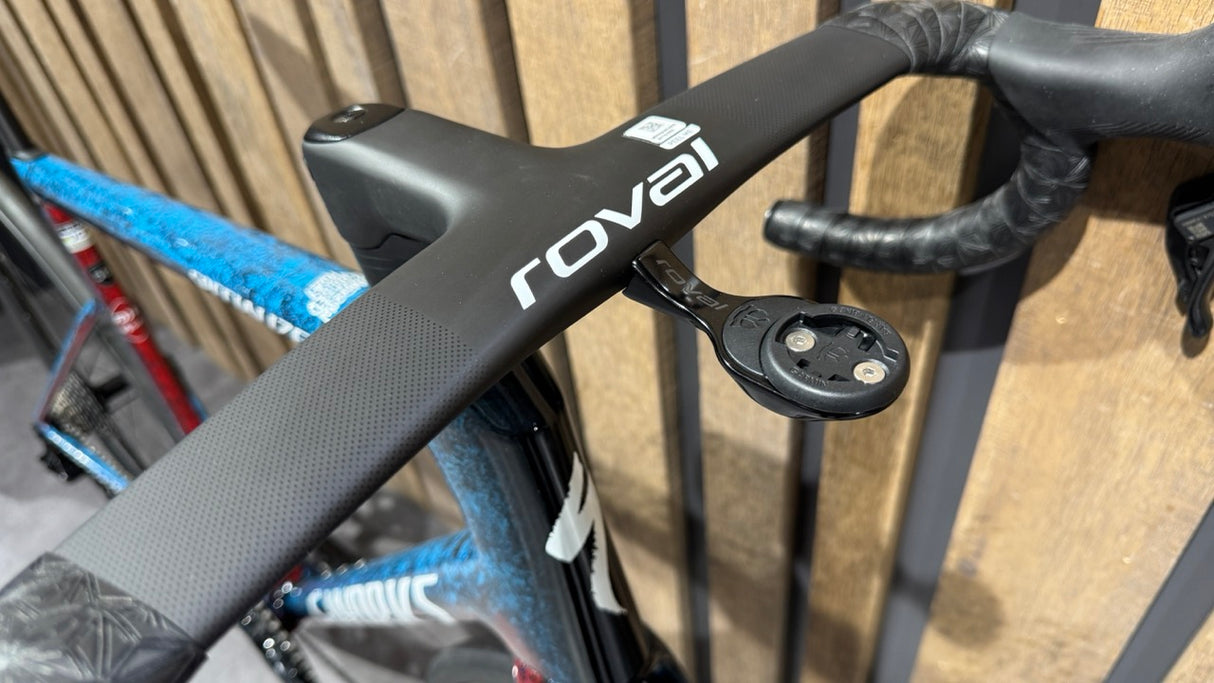 Specialized S-Works Roubaix SL8 Di2 - 2025