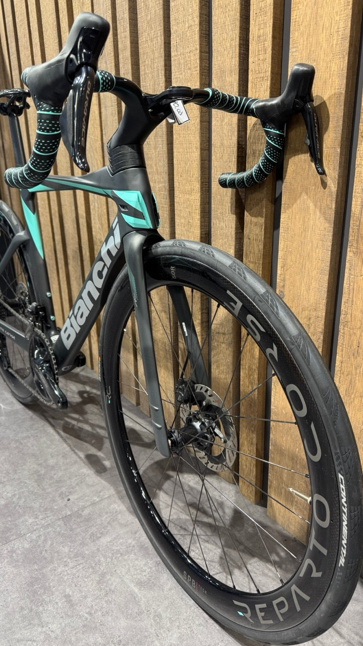 Bianchi OLTRE RC Durace Di2 12v Tg.55 - Démo