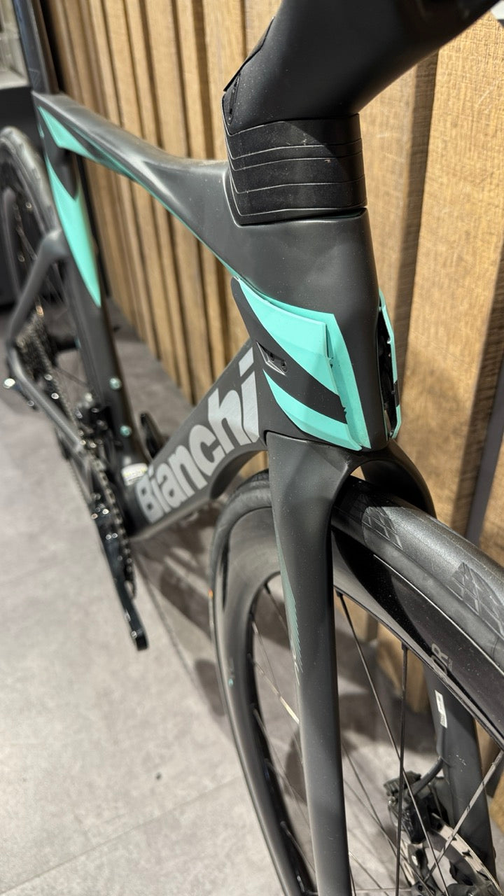 Bianchi OLTRE RC Durace Di2 12v Tg.55 - Démo