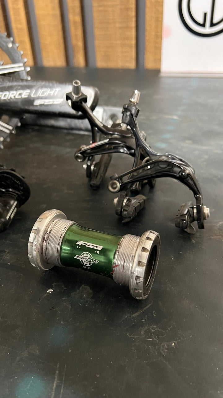 Campagnolo Super Record 11-Gang Felgen-/Bremssattelgruppe - Usato