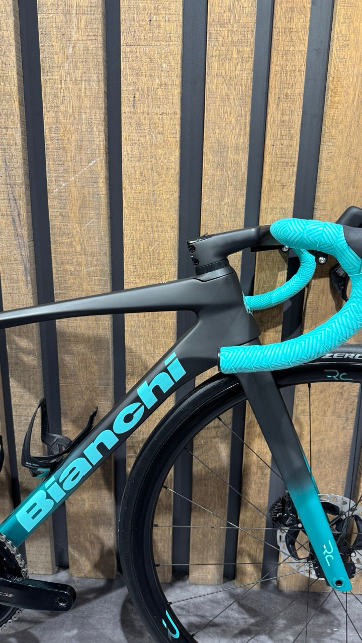 Bianchi Specialissima RC Durace Di2 12v Tg.47 - Demo