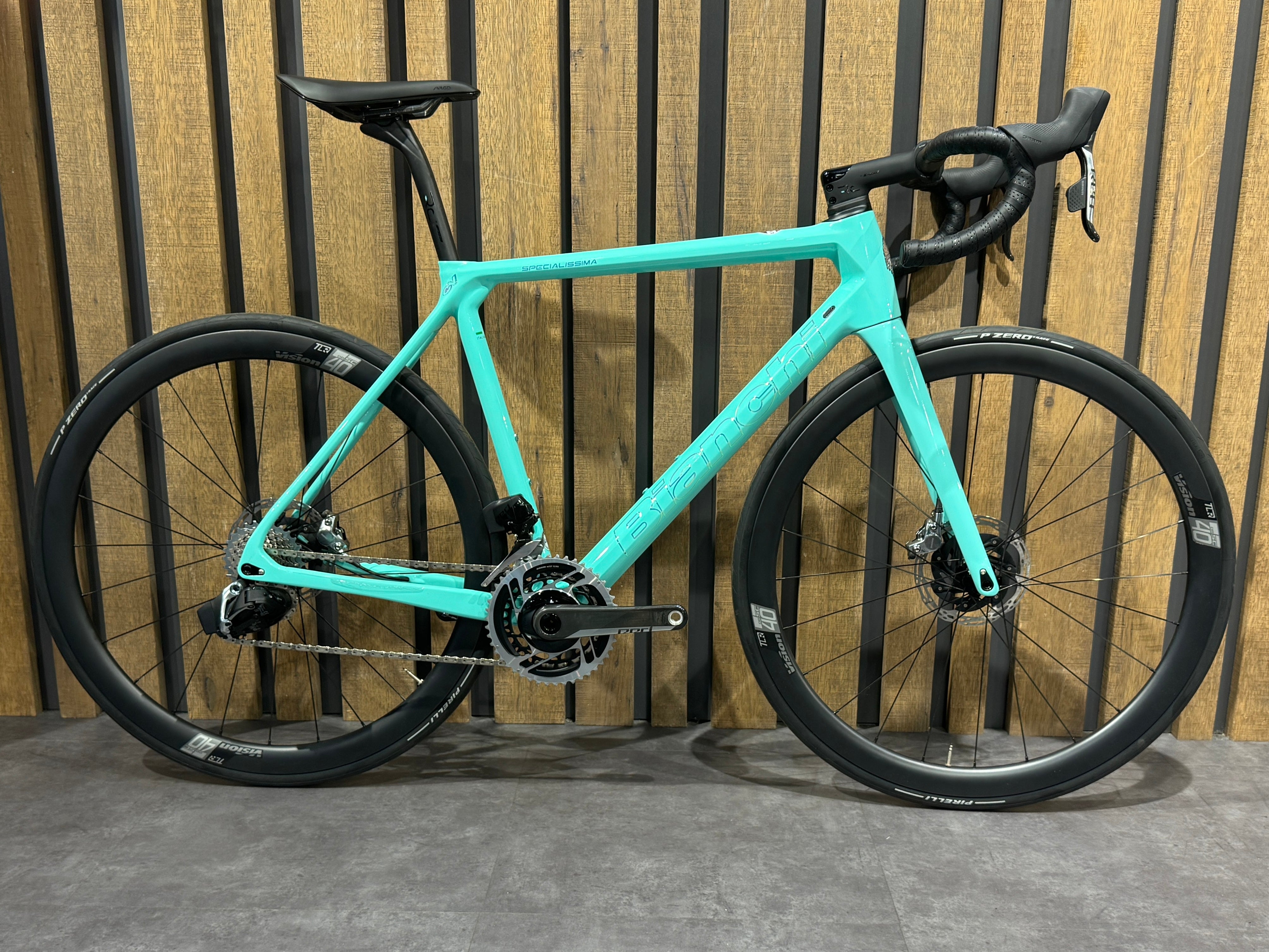 Bianchi Specialissima 2022 Sram Red eTap AXS 12sp • Vision