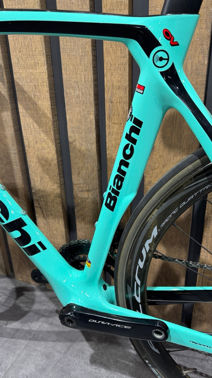 Bianchi Specialissima - Red eTap AXS 2022 Size 55- 2nd Hand