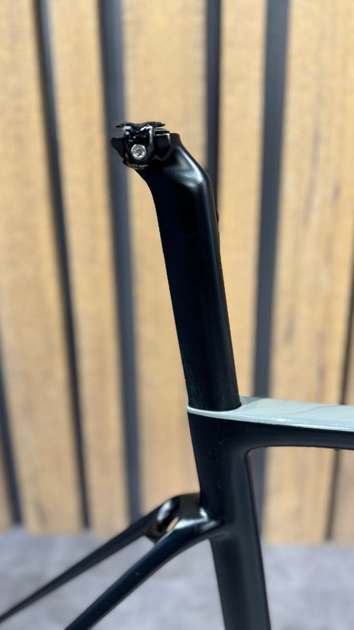 Officine Mattio VENTO frame kit + VISION METRON 5D size M - 2nd Hand