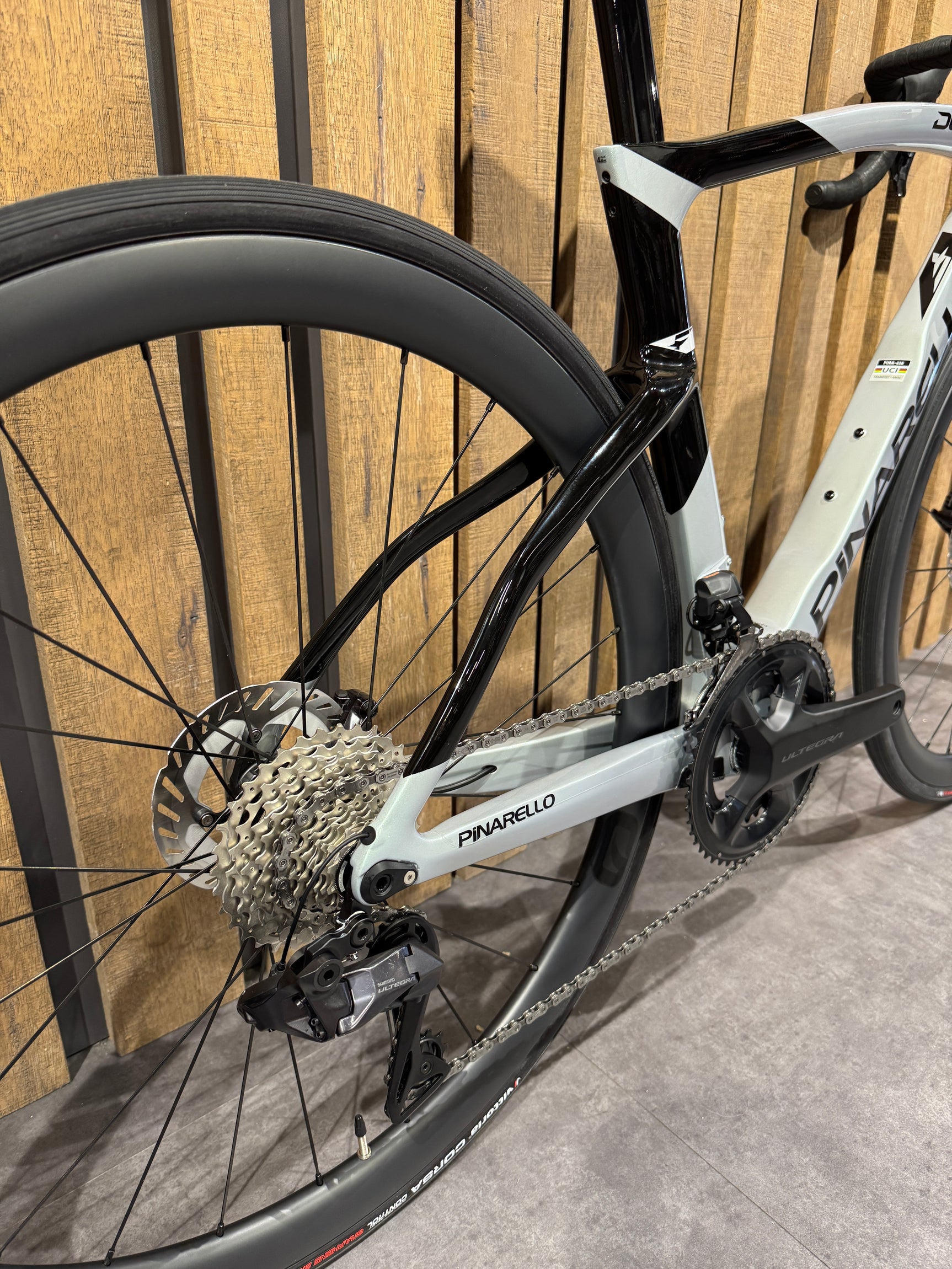 PINARELLO DOGMA F DISC ULTEGRA Di2 MOST 40