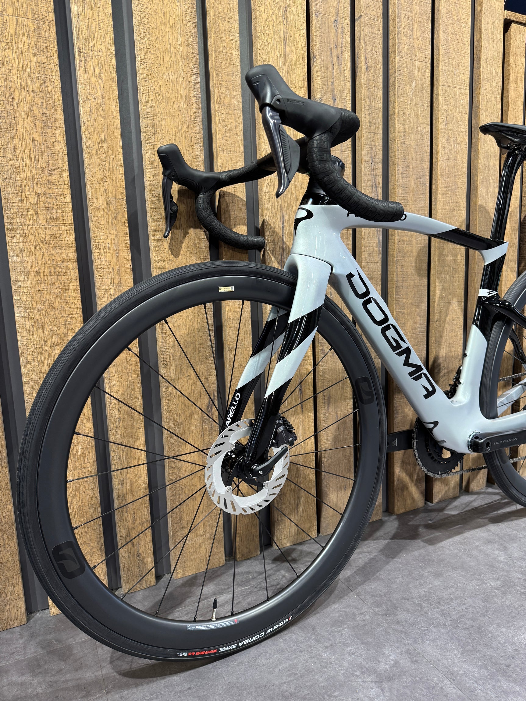 PINARELLO DOGMA F DISC ULTEGRA Di2 MOST 40