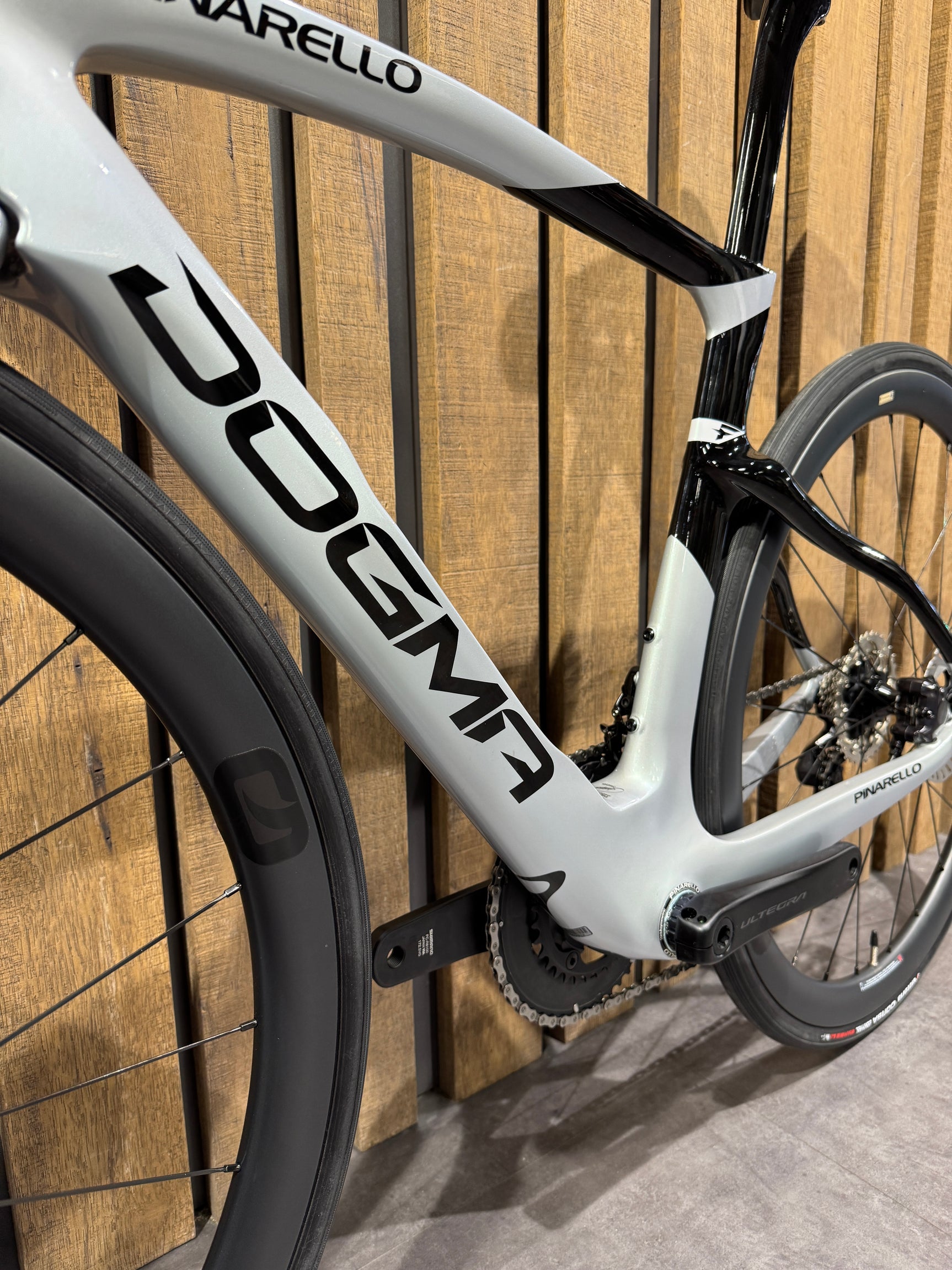 PINARELLO DOGMA F DISC ULTEGRA Di2 MOST 40