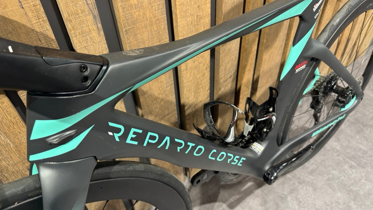 Bianchi OLTRE RC Durace Di2 12v T.50 - Pro Team Arkea