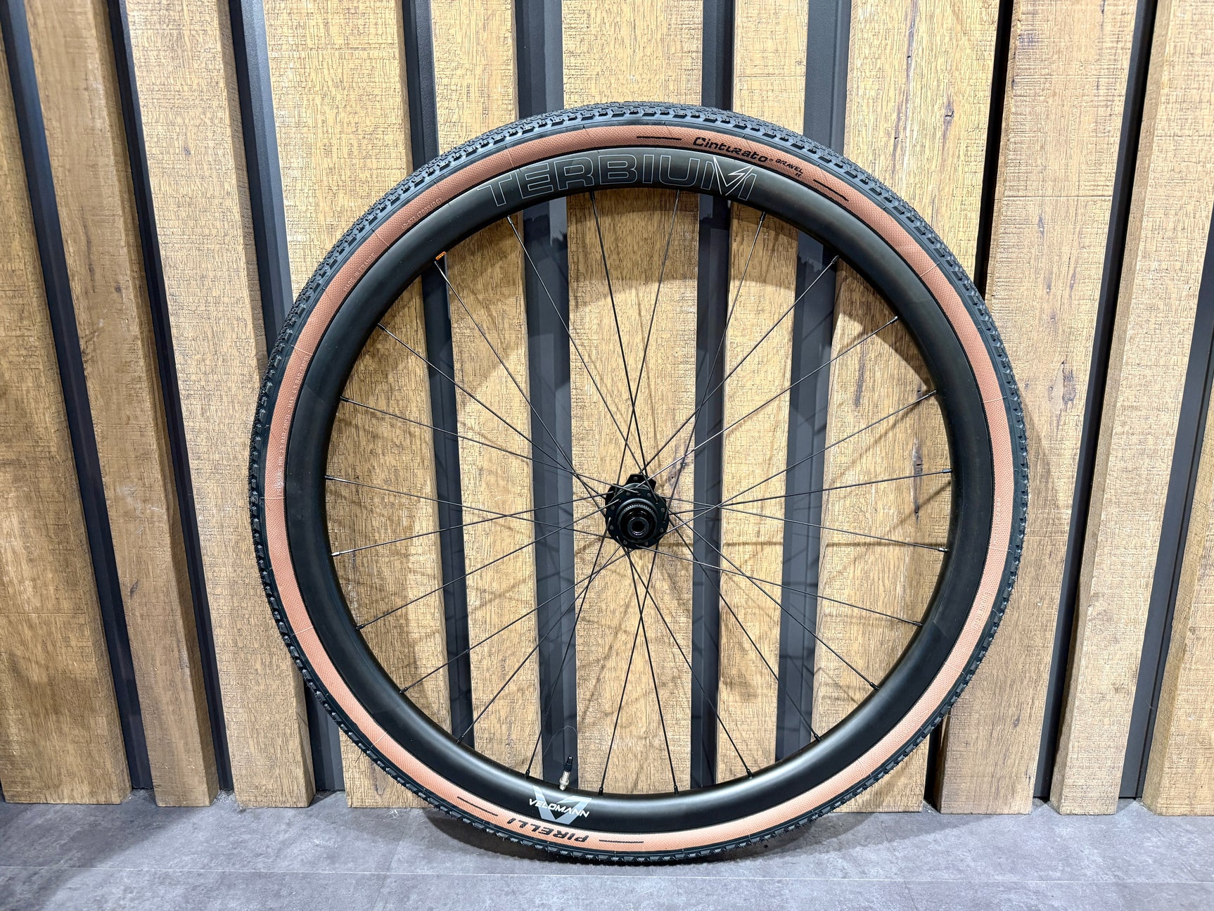 RUOTE GRAVEL VELOMANN TERBIUM Shimano
