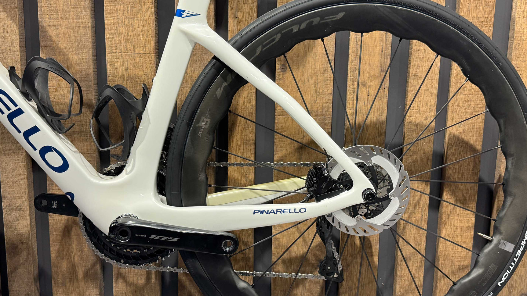Pinarello F5 105 Di2 - Fulcrum Sharq Tg. 54,5 - Usato