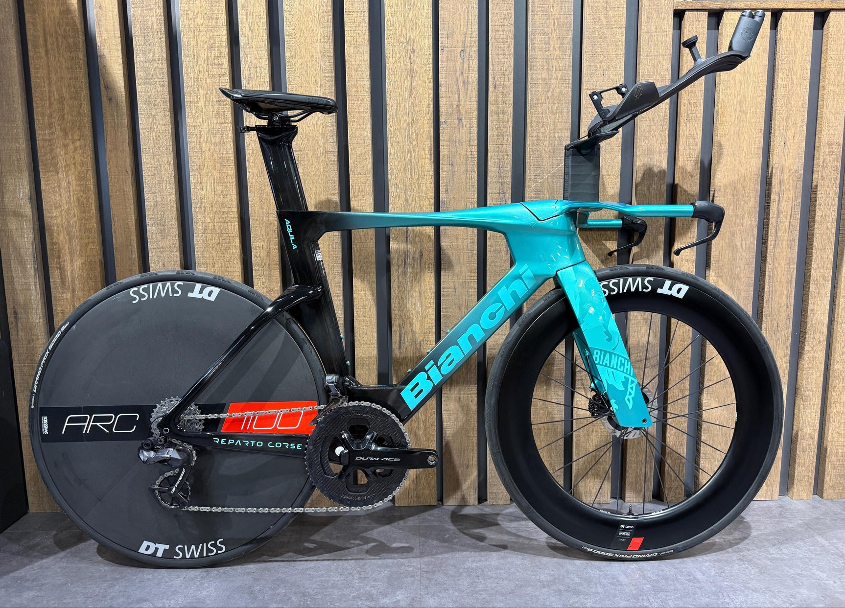 Bianchi Aquila Disc Tri Ultegra Di2 PM Dura-Ace Größe L - Usato