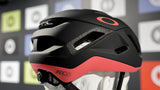 Fahrradhelm Oakley Aro5 Race mips schwarz/rosa Giro d'Italia 2024