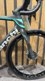 Bianchi OLTRE RC Sram Red AXS avec capteur de puissance T.57 - Démo