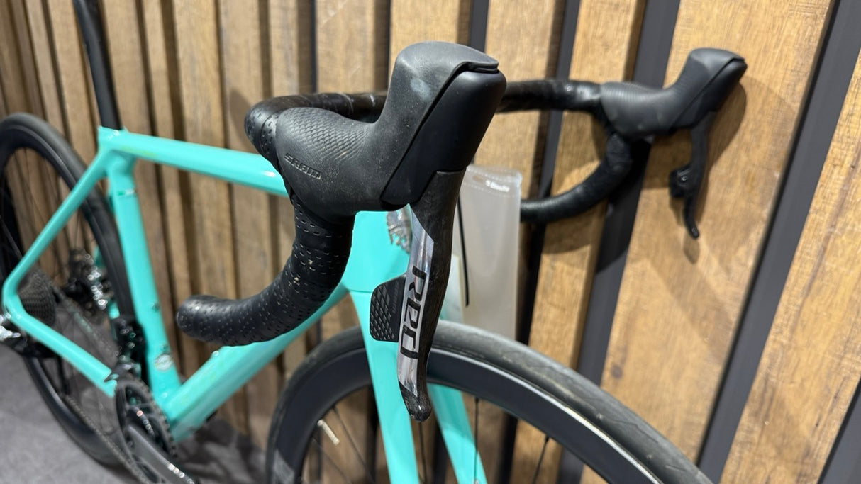 Bianchi Specialissima CV - Red eTap AXS T.55 - Démo