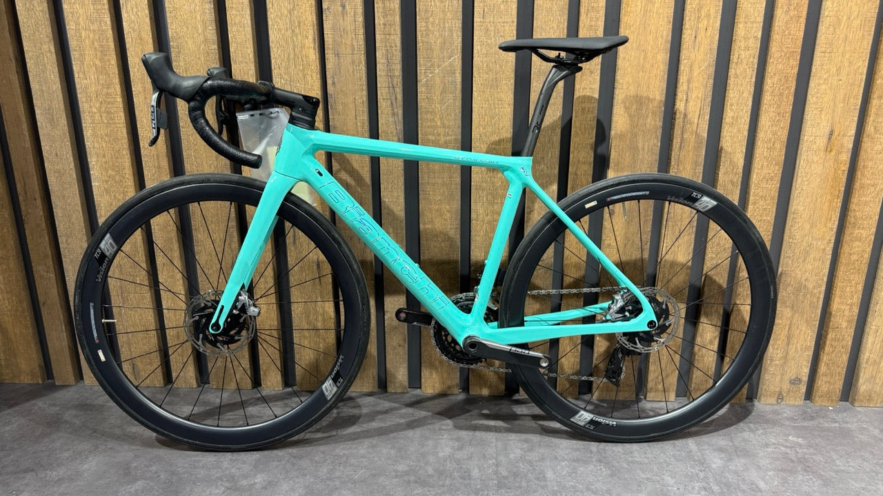 Bianchi Specialissima CV - Red eTap AXS Size 50 - Demo