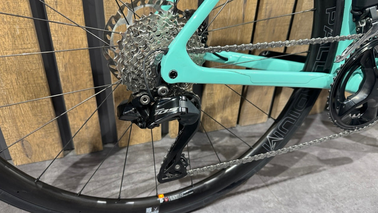
BIANCHI SPECIALISSIMA COMP 105 DI2 12SP
