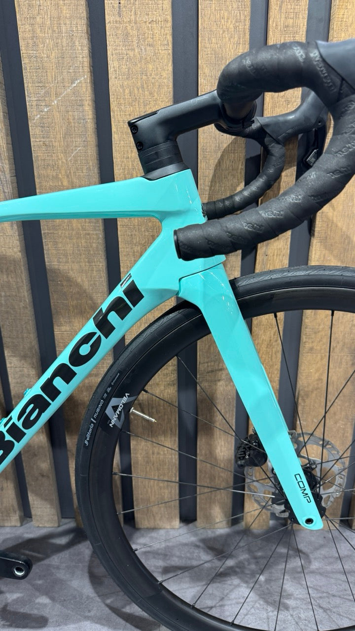 
BIANCHI SPECIALISSIMA COMP 105 DI2 12SP
