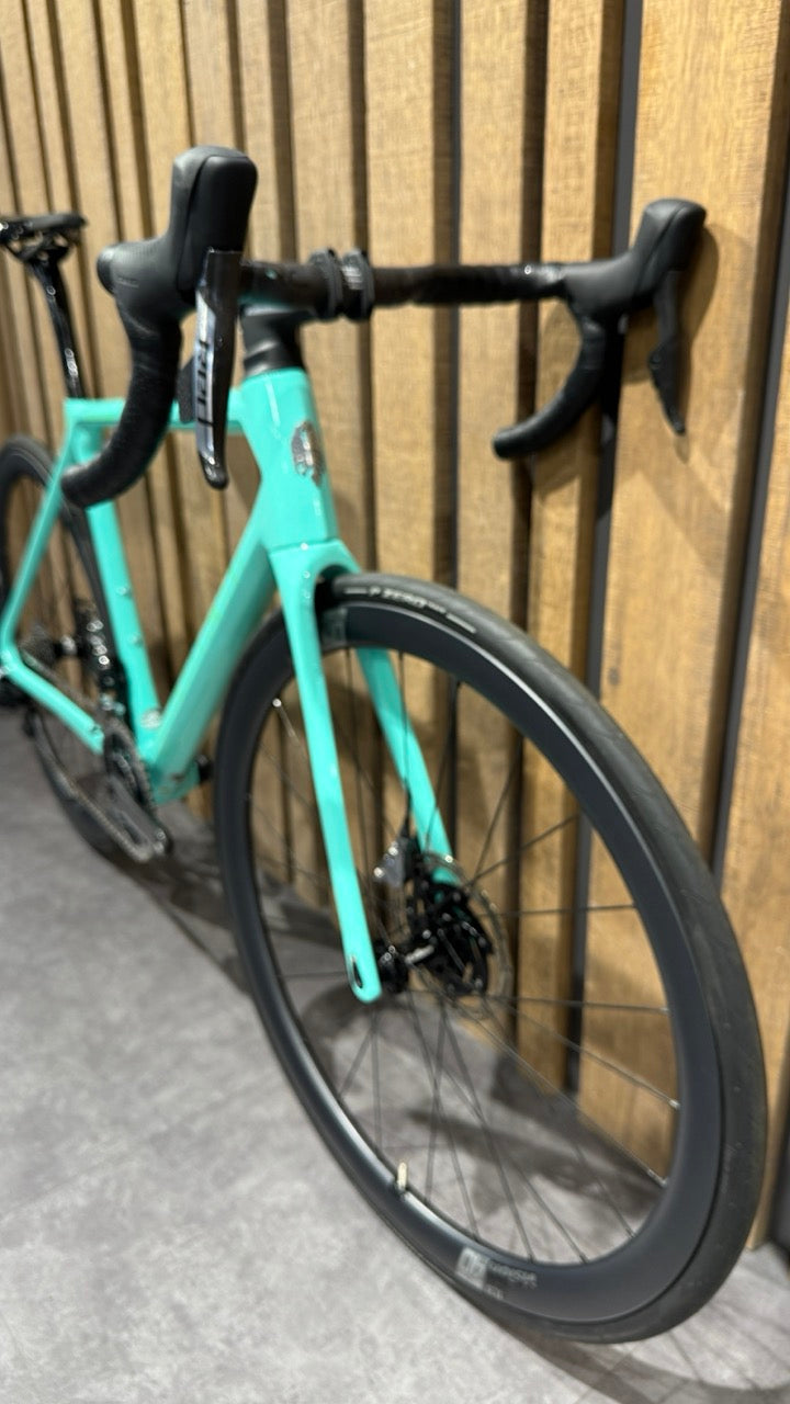 Bianchi Specialissima - Red eTap AXS 2022 - Usata