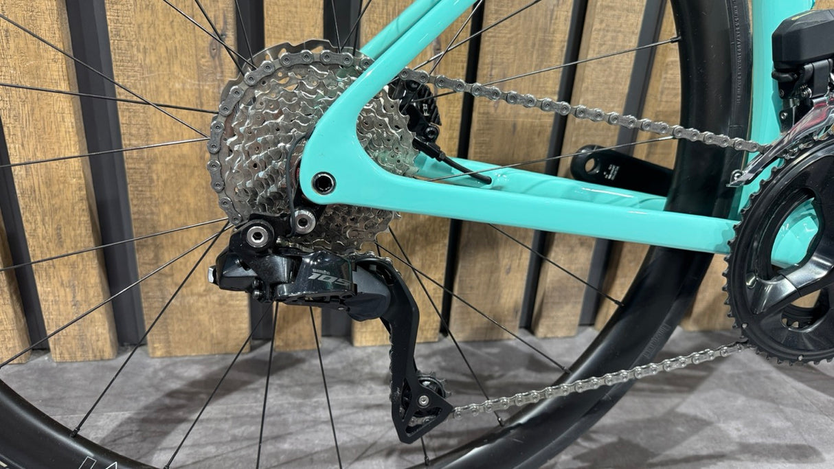 Bianchi Specialissima Comp 105 Di2 Size 53 - 2nd Hand