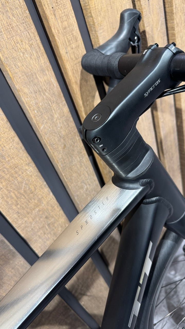 Bianchi Infinito CV Ultegra Di2 12v T.59 - Usato