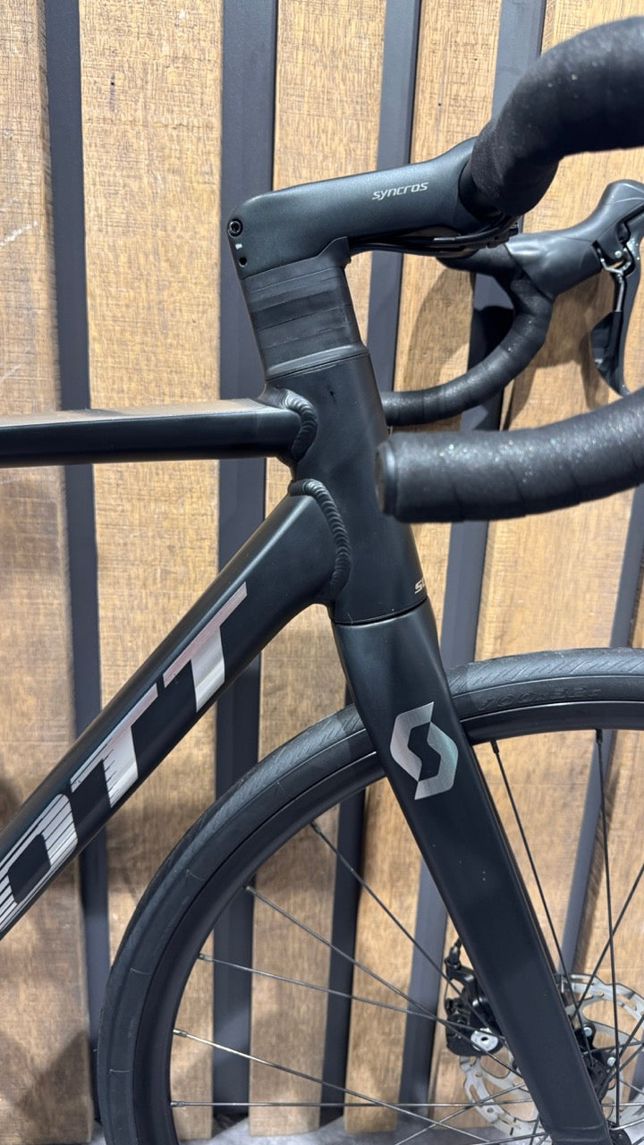 Bianchi Infinito CV Ultegra Di2 12v T.59 - Usato