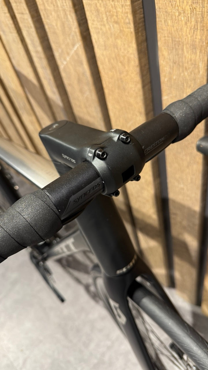 Bianchi Infinito CV Ultegra Di2 12v T.59 - Usato