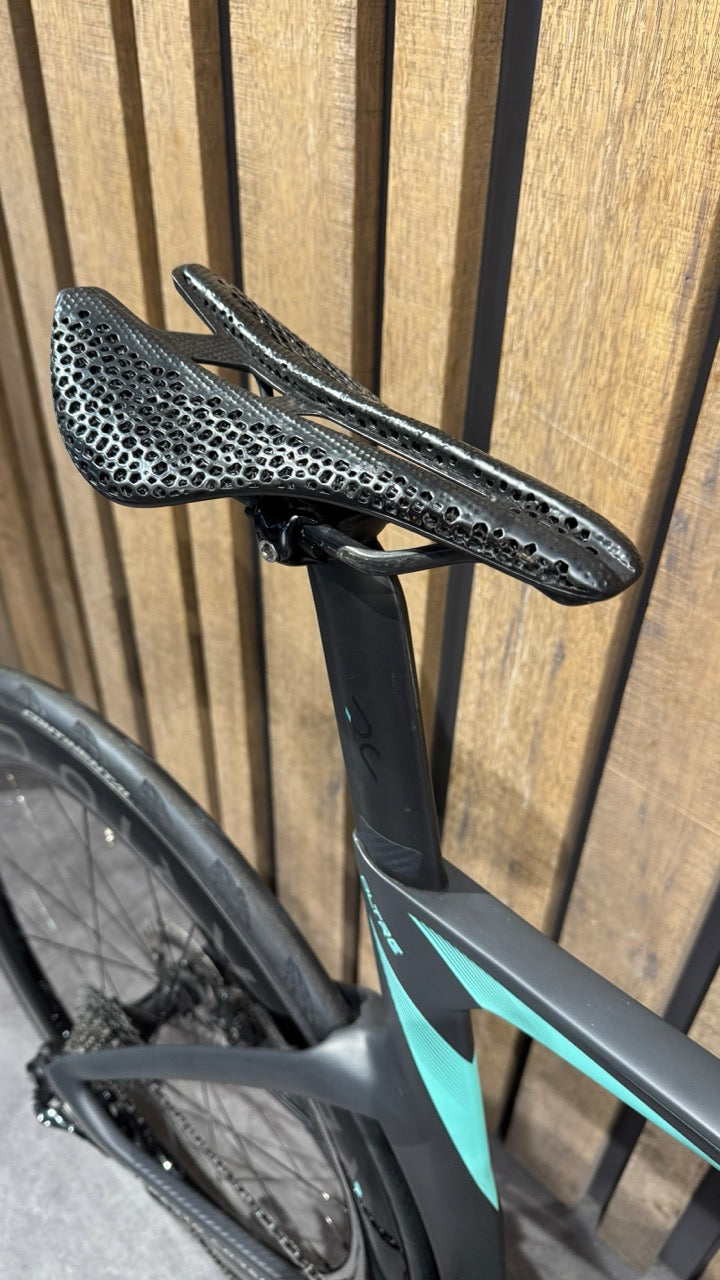 Bianchi OLTRE RC Durace Di2 12v Size 55 - Demo