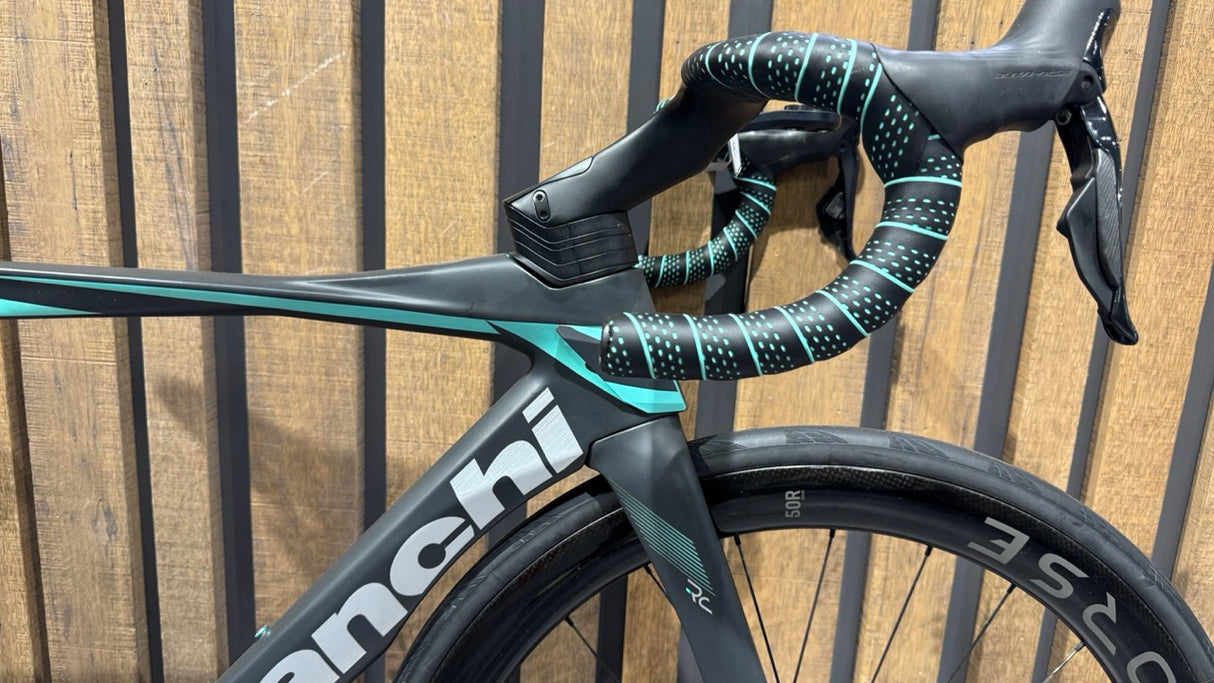 Bianchi OLTRE RC Durace Di2 12v Size 55 - Demo