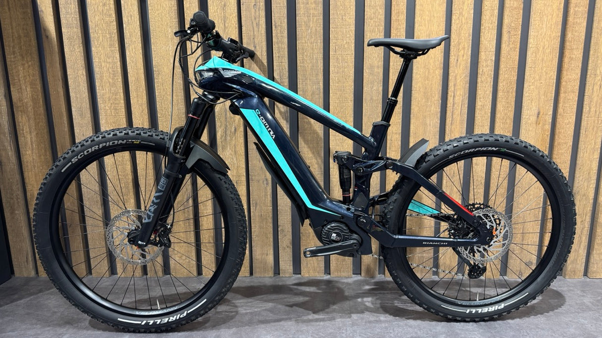 Bianchi e-Omnia FX-Type Tg. M Usato