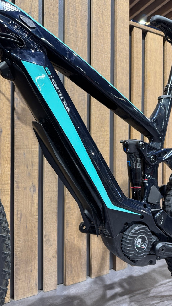 Bianchi e-Omnia FX-Type Tg. L Usato