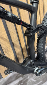 ROSE THRILL HILL 3 2023 Tg. S - Usato