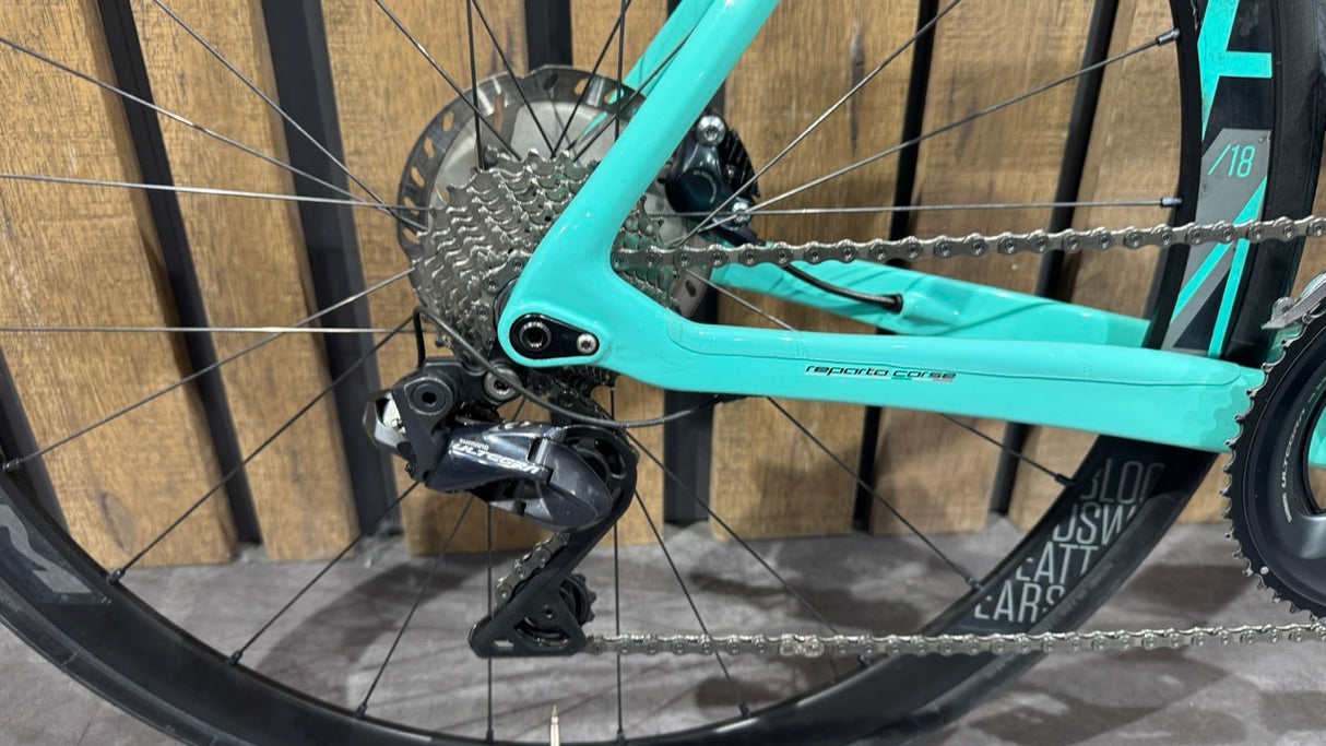 Bianchi Oltre XR3 Ultegra Di2 11v Tg.55 - Usato