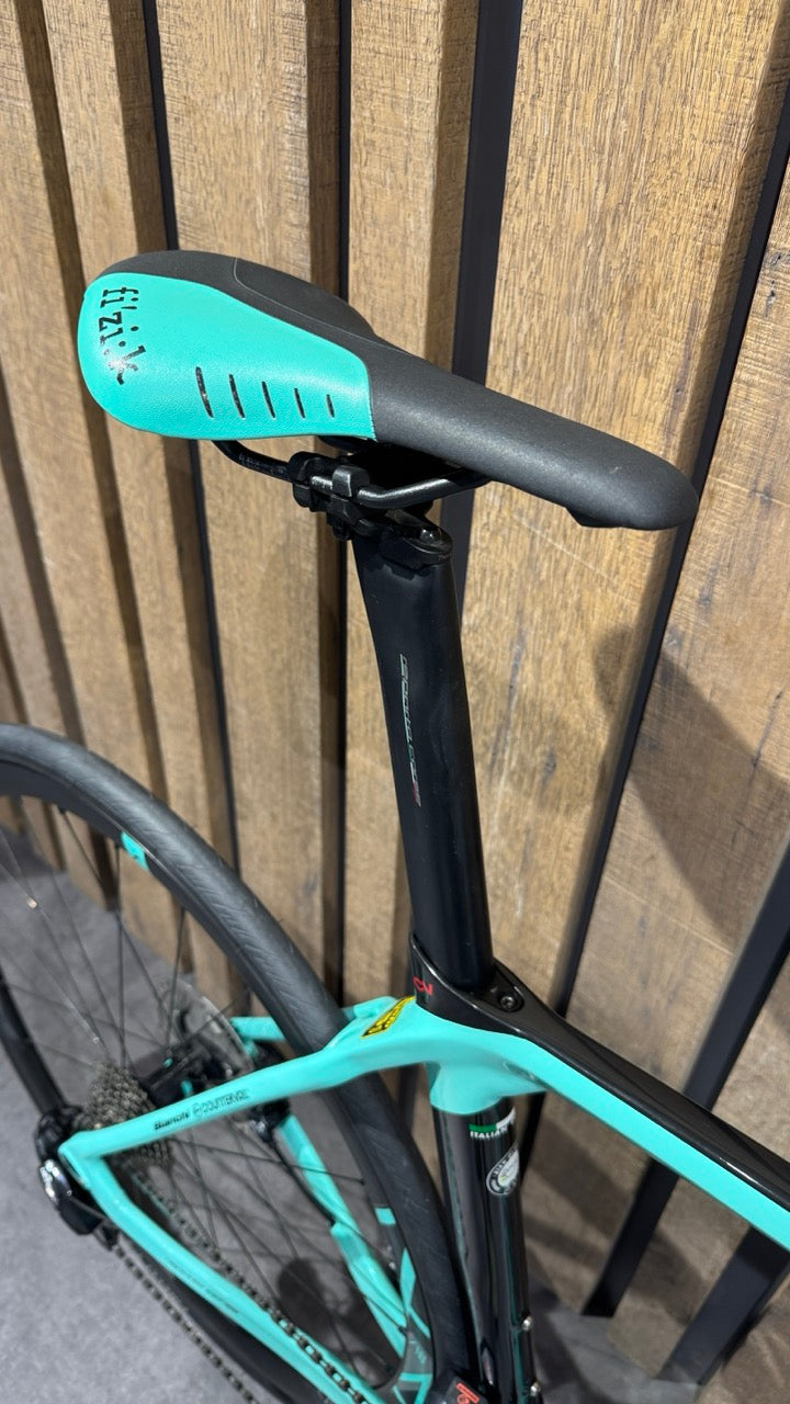 Bianchi Oltre XR3 Ultegra Di2 11v Tg.55 - Usato