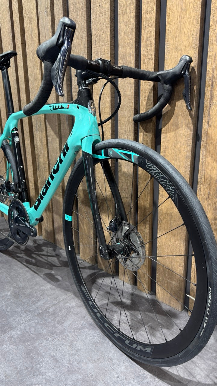 Bianchi Oltre XR3 Ultegra Di2 11v Tg.55 - Usato