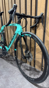 Bianchi Oltre XR3 Ultegra Di2 11v Tg.55 - Usato