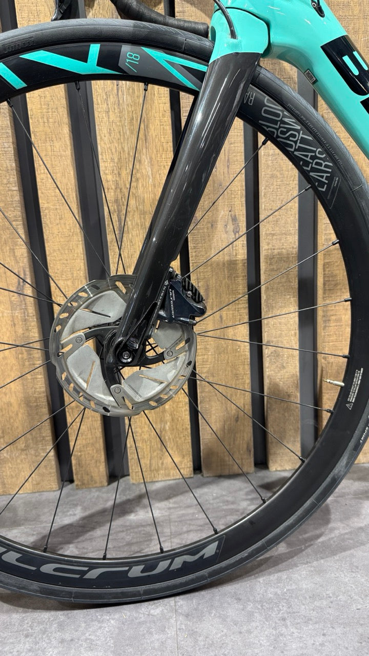 Bianchi Oltre XR3 Ultegra Di2 11v Tg.55 - Usato