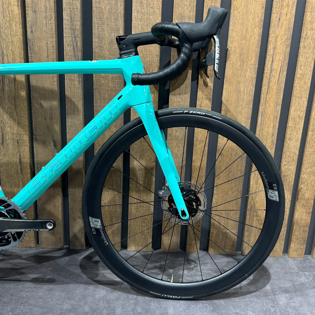 Bianchi Specialissima 2022 Sram Red eTap AXS 12sp • Vision SC40