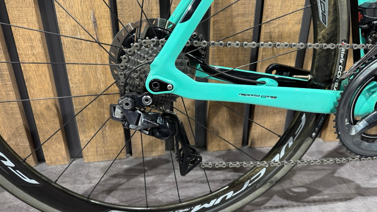 Bianchi Specialissima - Red eTap AXS 2022 Size 55- 2nd Hand