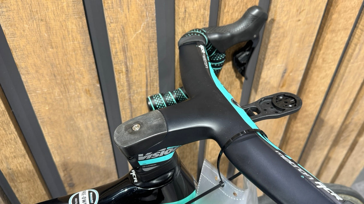 Bianchi Specialissima - Red eTap AXS 2022 Size 55- 2nd Hand