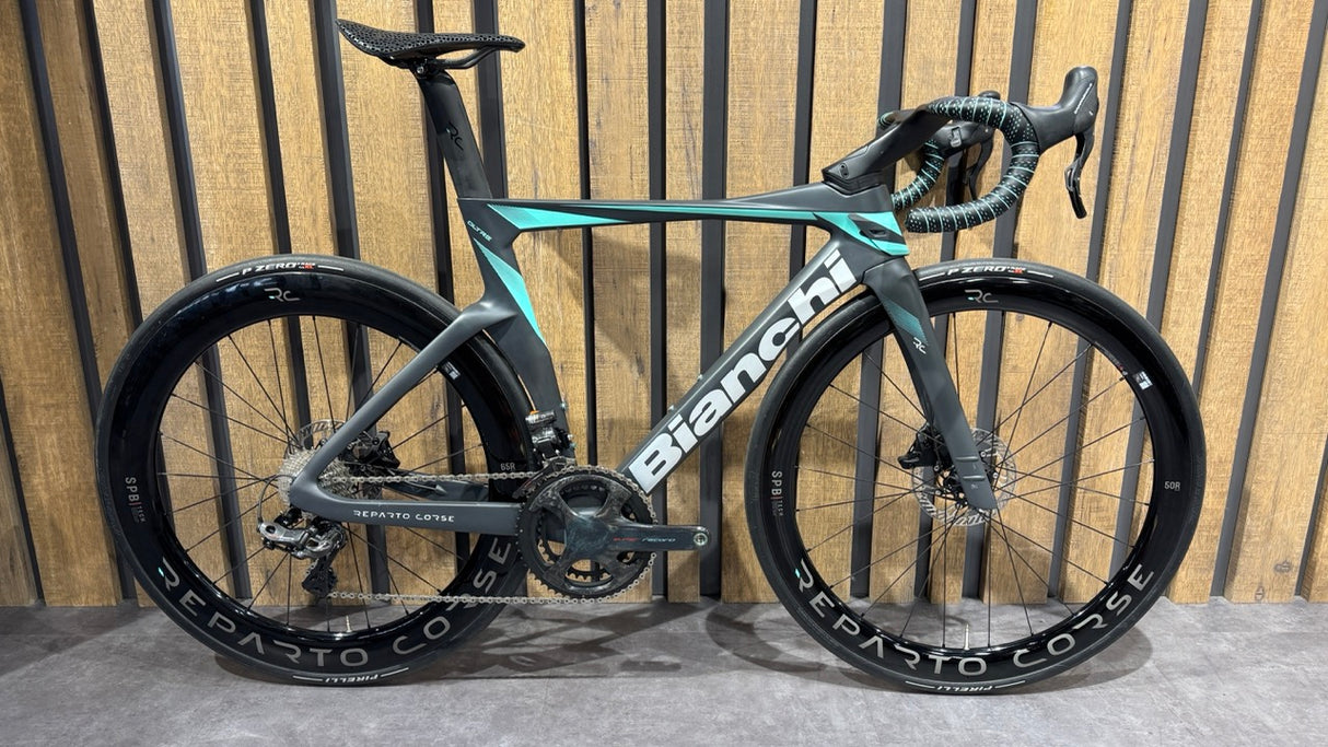 Bianchi Oltre RC Campagnolo SuperRecord EPS - Demo