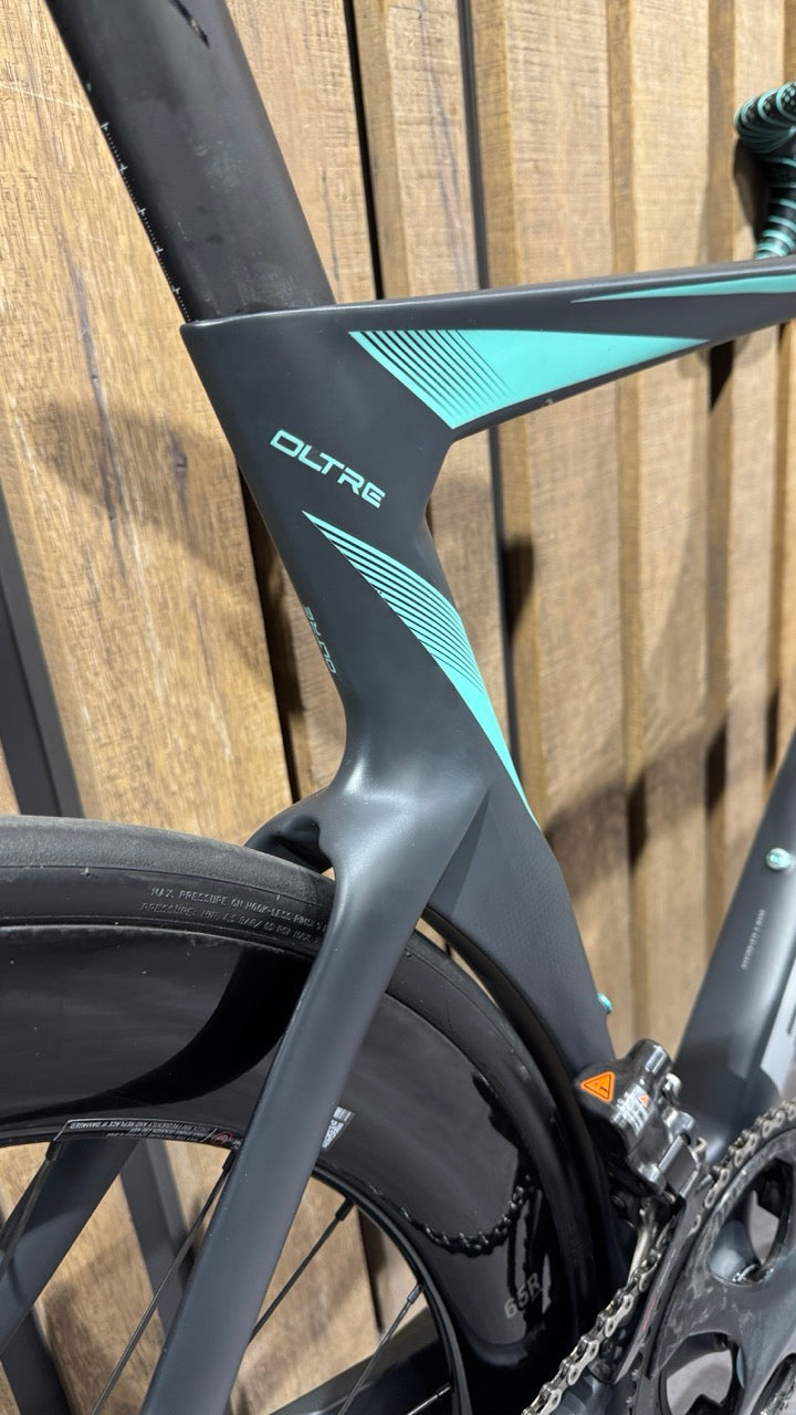 Bianchi Oltre RC Campagnolo SuperRecord EPS - Demo