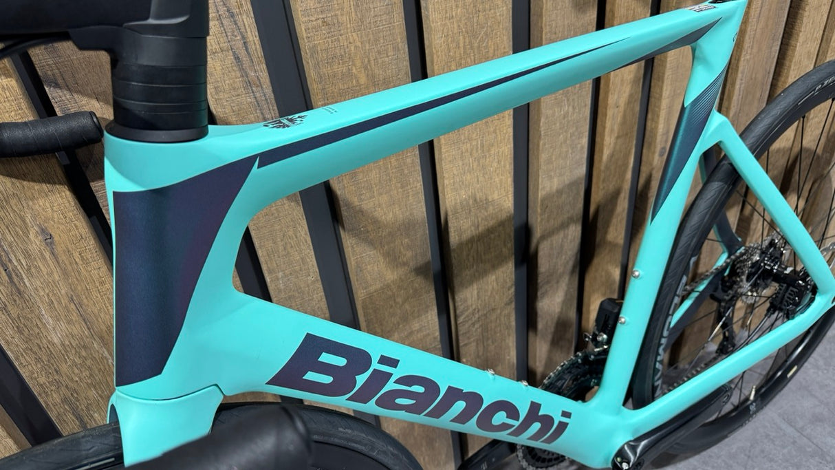 Bianchi Oltre Race 105 Di2 12v Tg.59 - Usato