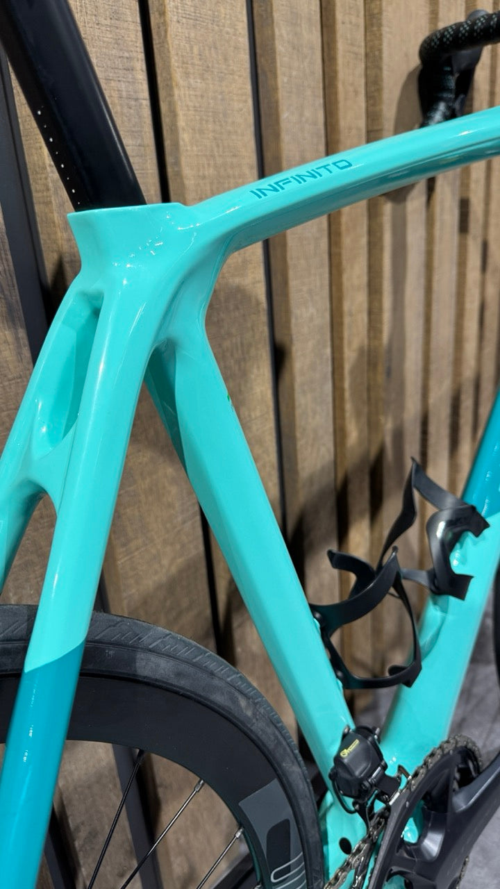 Bianchi Infinito CV Ultegra Di2 12v Tg.59 - Usato