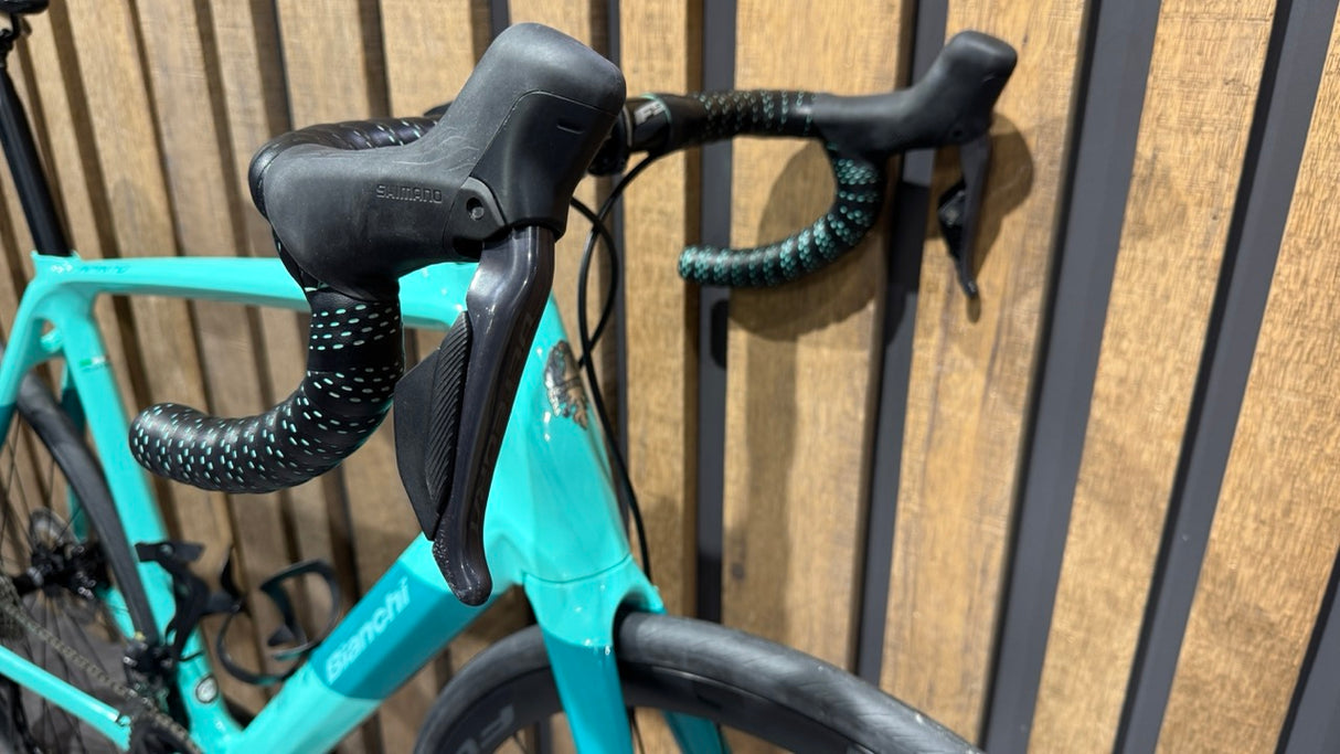 Bianchi Infinito CV Ultegra Di2 12v Tg.59 - Usato