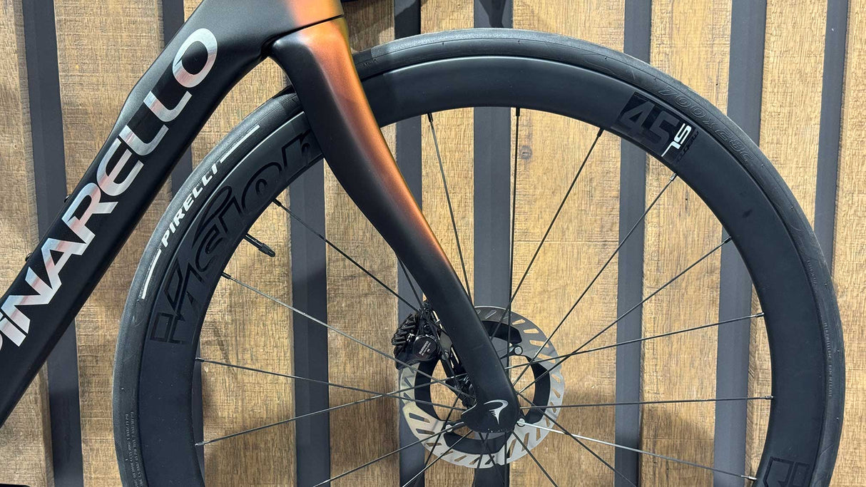 Pinarello DOGMA F 2025 Campagnolo Super Record S - Demo 0 KM