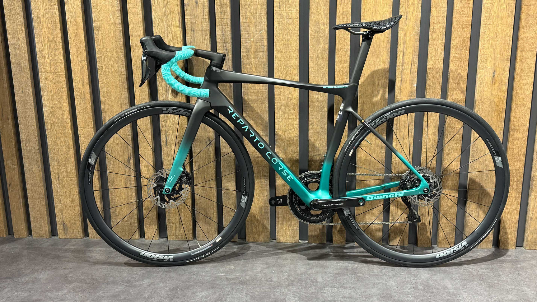 Bianchi Specialissima RC Dura-Ace Di2 12v Größe 53 - Pro Team Arkéa