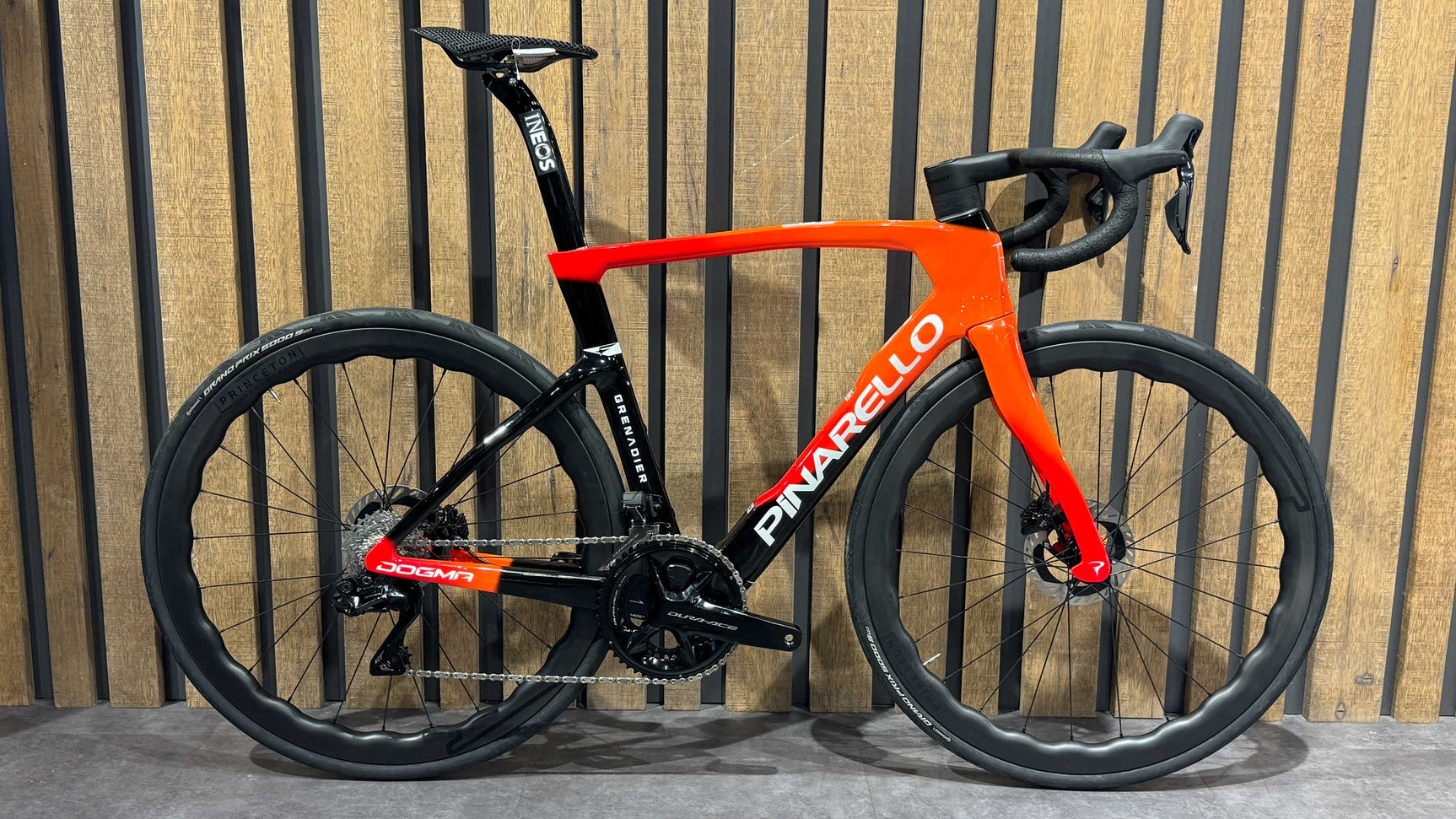 PINARELLO DOGMA F - INEOS Tg. 55
