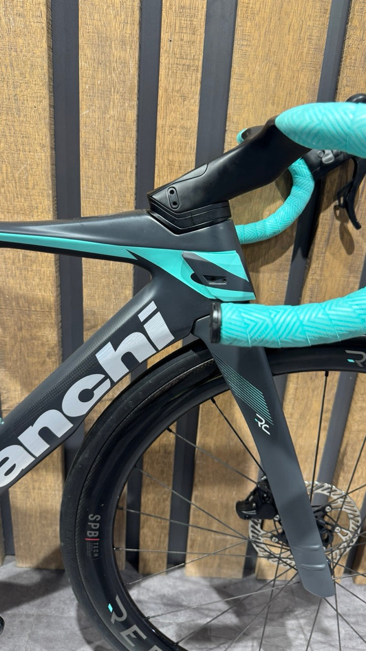 Bianchi OLTRE RC Durace Di2 12v Size 55 - Demo